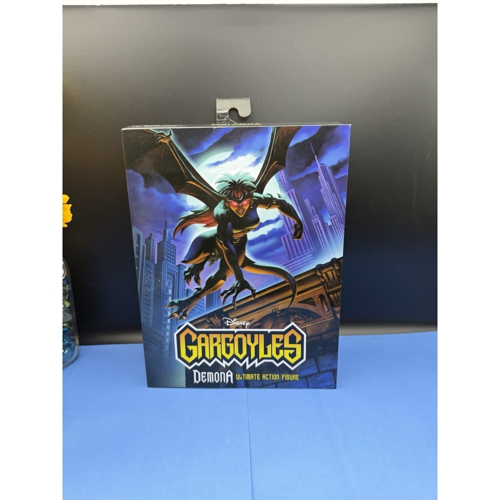 NECA Disney Gargoyles Demona 7 inch Ultimate Action Figure Reel Toys New/Sealed